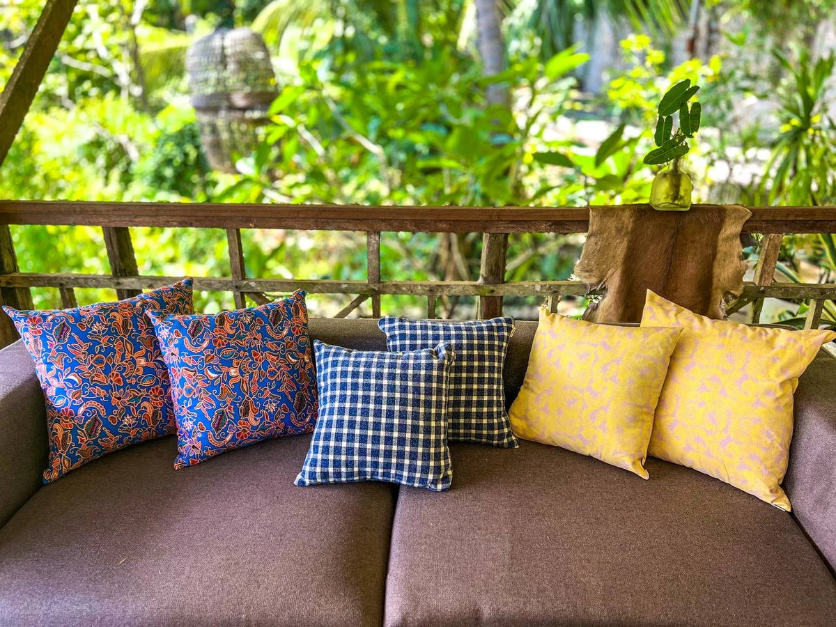Pillows & cushions