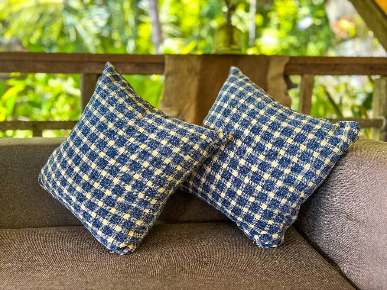 Oreiller carreaute bleu